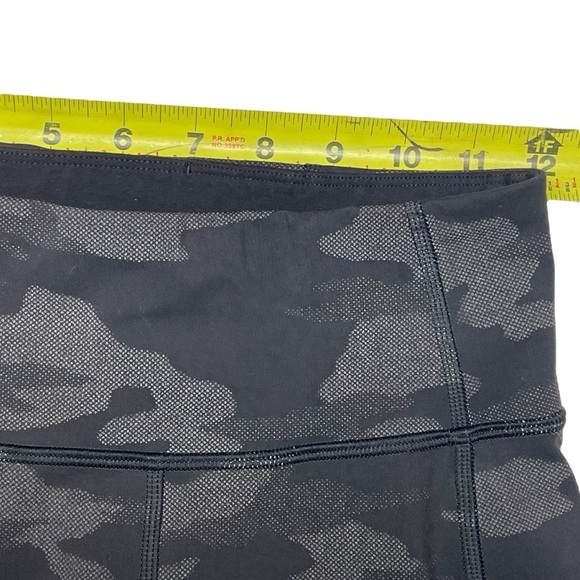 Athleta Rainier Reflective Tight Size Small Petite - Picture 8 of 12